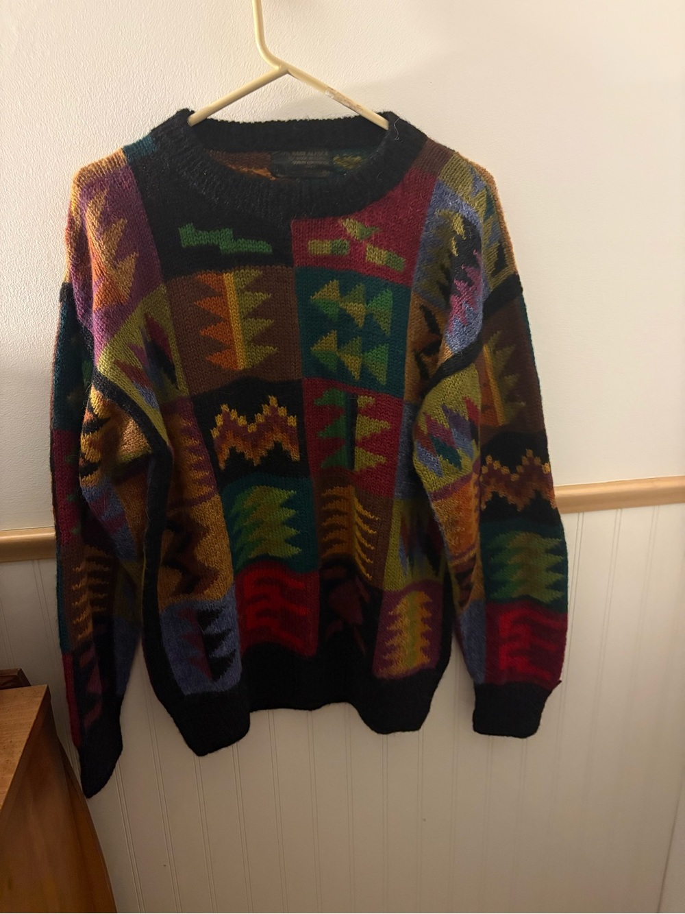 Vintage 100% Baby Alpaca Multicolor Geometric Sweater – Made in Peru – Size Medi